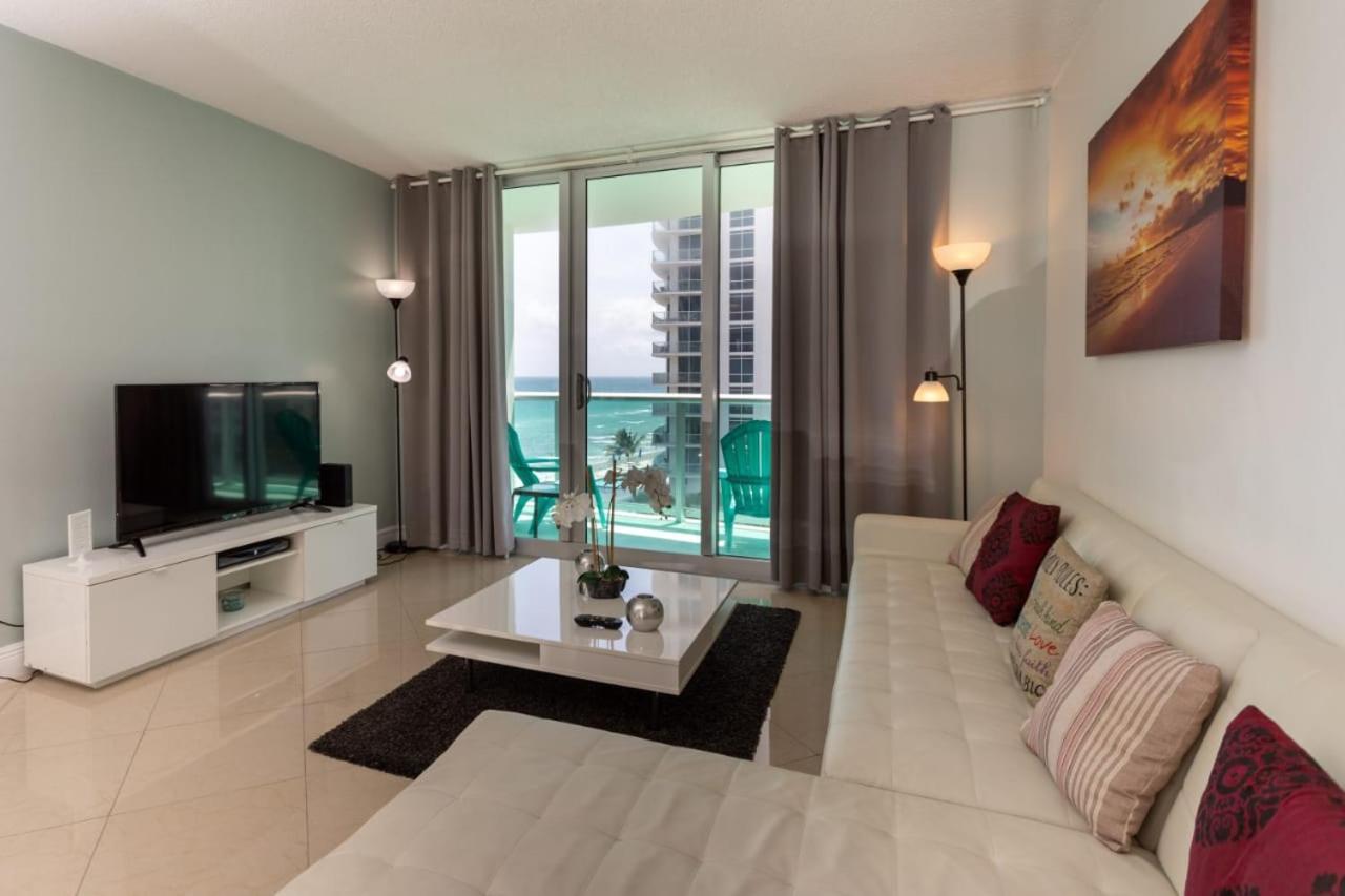 Apartments At Tides Hollywood Extérieur photo