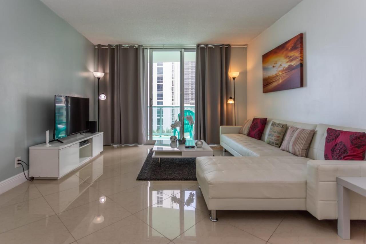 Apartments At Tides Hollywood Extérieur photo